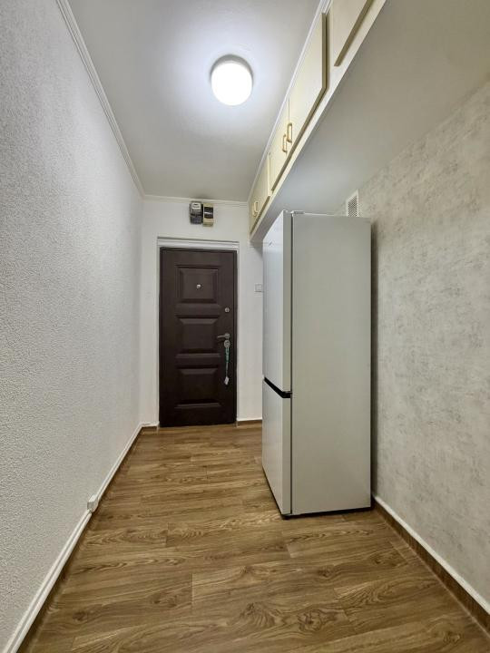 Apartament 2 camere, parter, renovat, zona Girocului