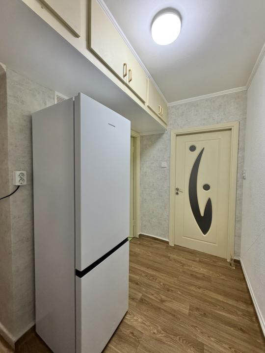 Apartament 2 camere, parter, renovat, zona Girocului
