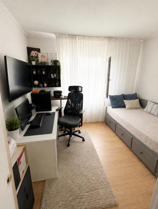 COMISION 0% Apartament cu 3 camere, semidecomandat, etaj 4 - Bucovina