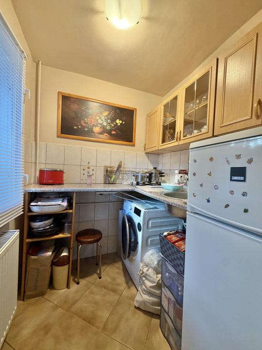 Apartament 2 camere, etaj 2, zona Dacia 