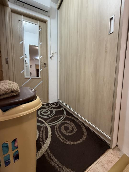 Apartament 3 camere, open-space, etaj 4 cu acoperis - Buziasului