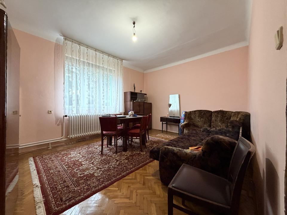 Casa 107 mp utili, 400 mp teren, garaj, anexe - Sagului
