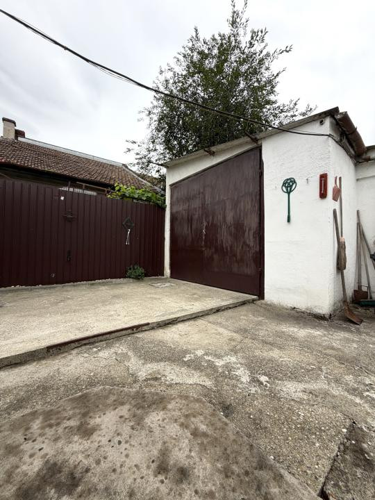 Casa 107 mp utili, 400 mp teren, garaj, anexe - Sagului