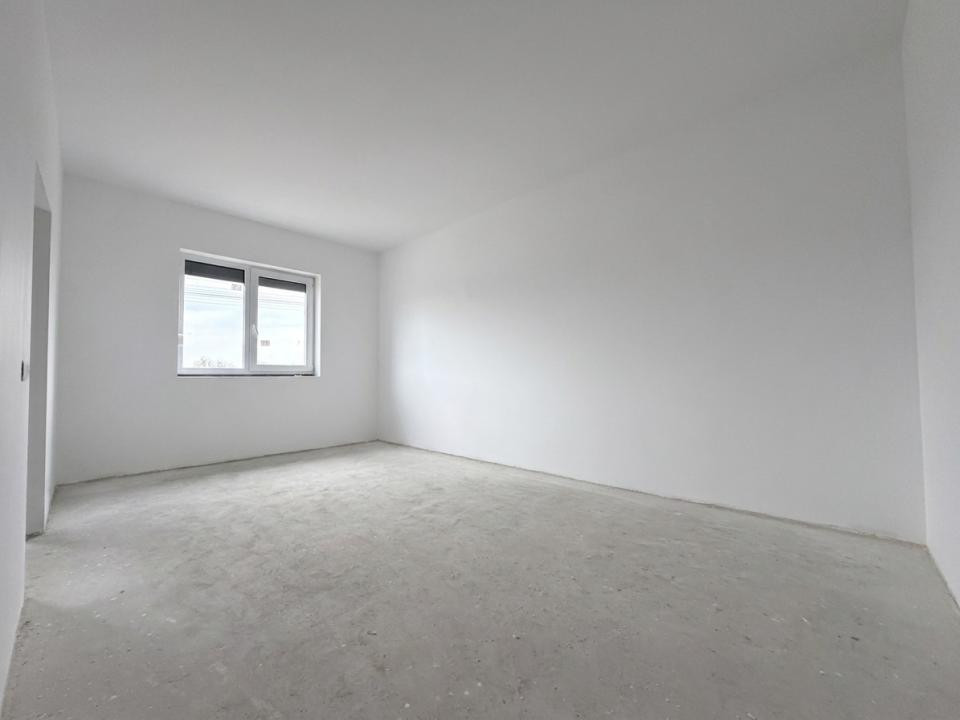 Duplex 4 camere, 96 mp utili, 16 mp terasa, 370 mp teren - Sag 
