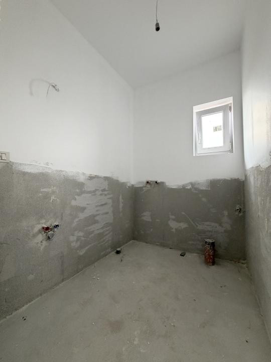 Duplex 4 camere, 96 mp utili, 16 mp terasa, 370 mp teren - Sag 