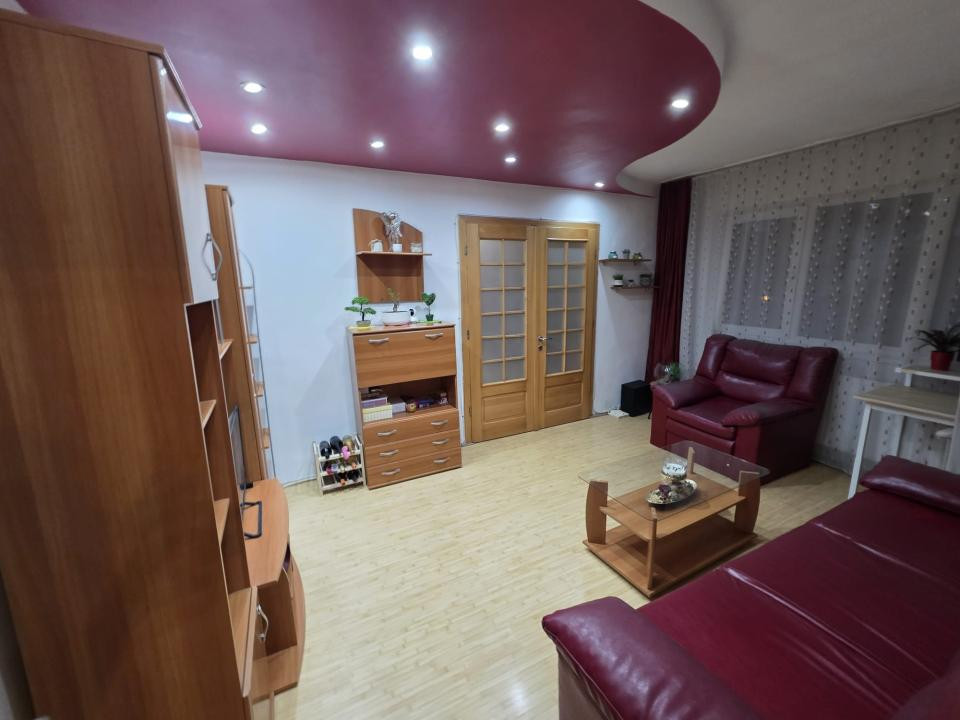 Apartament 2 camere cu priveliste - Complexul Studentesc