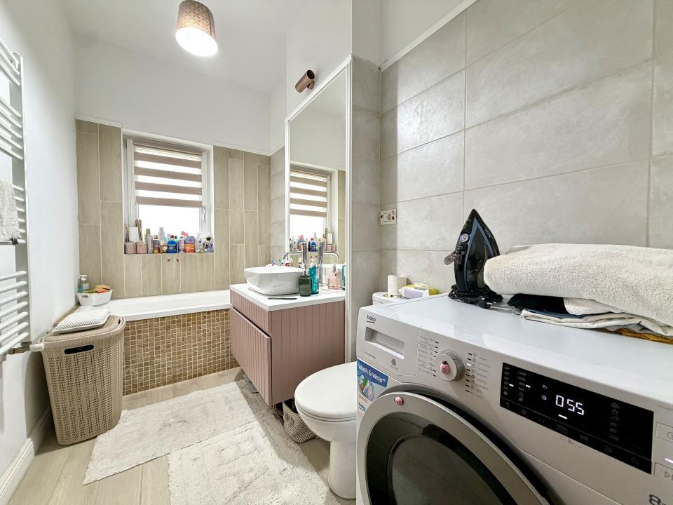 Apartament 4 camere, pe 2 nivele, 100 mp utili - Dumbravita