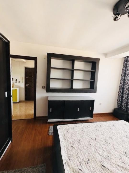 Apartament 2 camere, open space, etaj 2, zona Dorobantilor