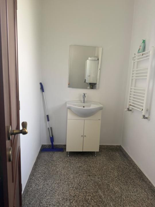Casa individuala 4 camere, 220 mp utili, 400 mp teren, renovat integral -Sagului