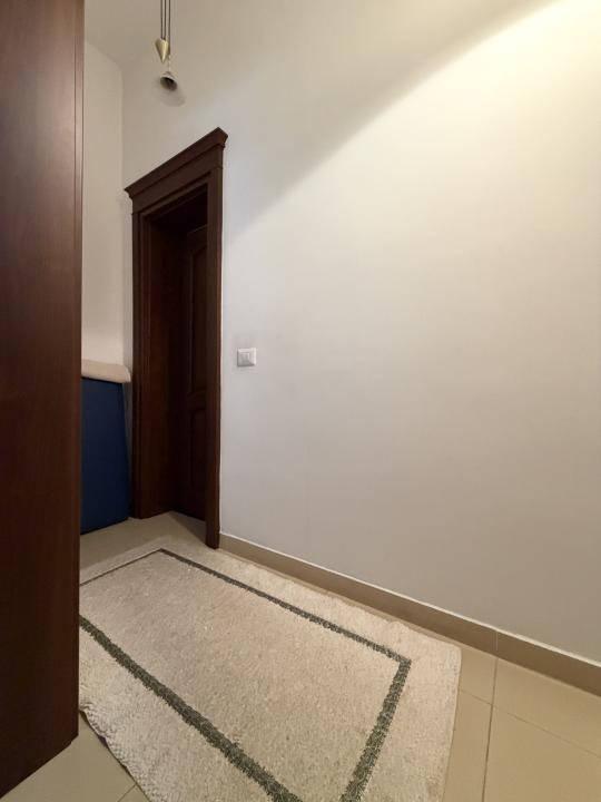 Casa individuala 4 camere, 220 mp utili, 400 mp teren, renovat integral -Sagului