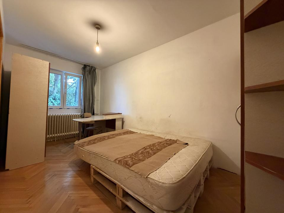 Apartament 3 camere, 50 mp utili, etaj 3, zona Dacia