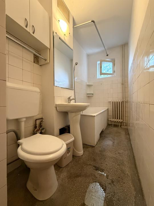 Apartament 3 camere, 50 mp utili, etaj 3, zona Dacia