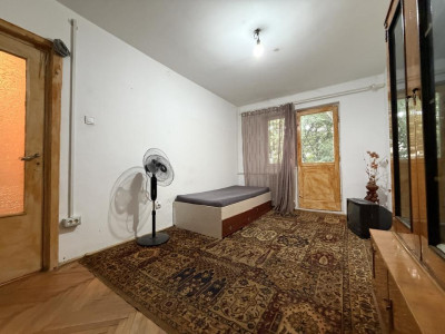 Apartament 3 camere, 50 mp utili, etaj 3, zona Dacia