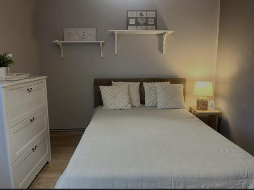  DE INCHIRIAT Apartament 2 camere, 50mp, etaj 2 - ULTRACENTRAL 