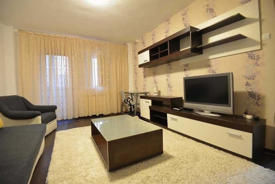  DE INCHIRIAT Apartament 2 camere, 54mp, etaj 5 - Complexul Studentesc
