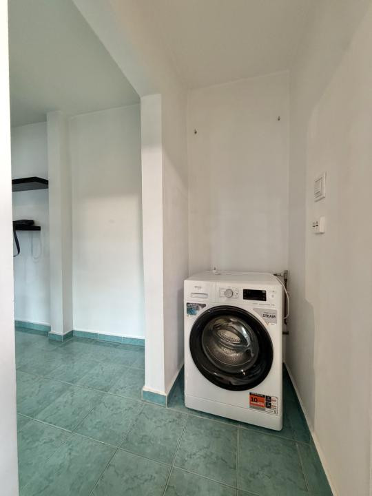 Apartament 2 camere, decomandat, mobilat si utilat, zona Soarelui