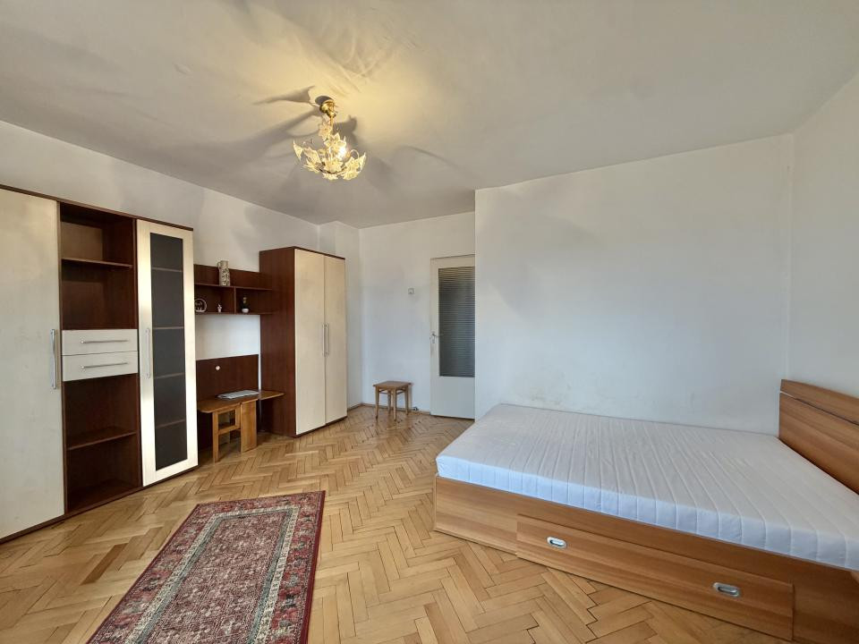 Apartament 1 camera, decomandat, 36mp, zona Complex-Studentesc 