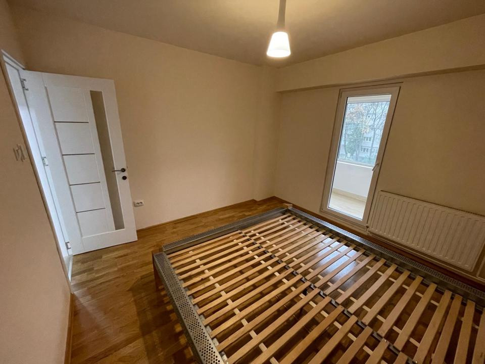  DE INCHIRIAT Apartament 2 camere, 58mp, etaj 2 - Aradului