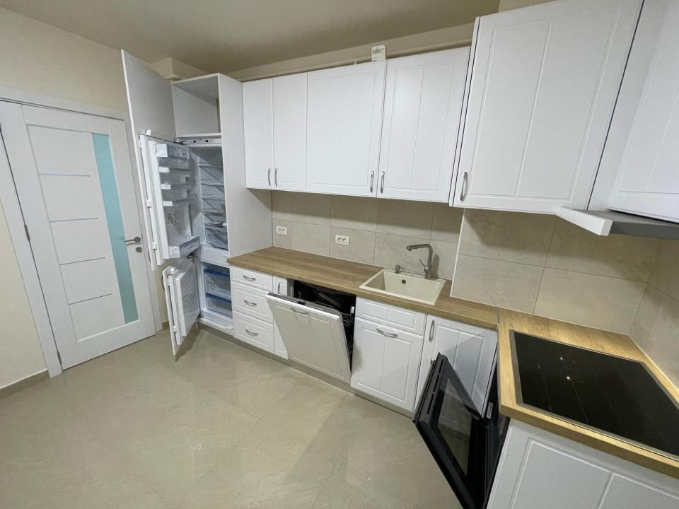  DE INCHIRIAT Apartament 2 camere, 58mp, etaj 2 - Aradului