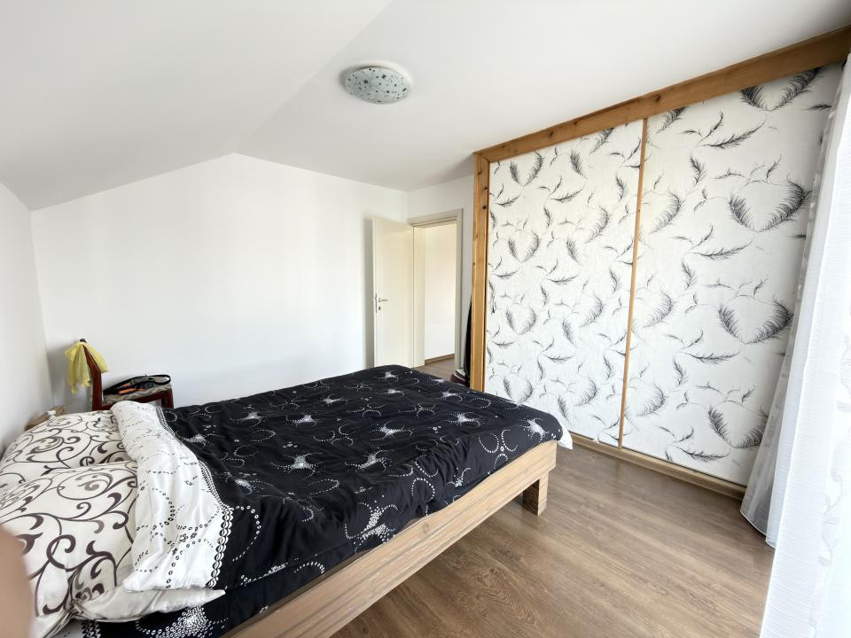 Apartament 3 camere, 57 mp utili, etaj 2 - Dumbravita 