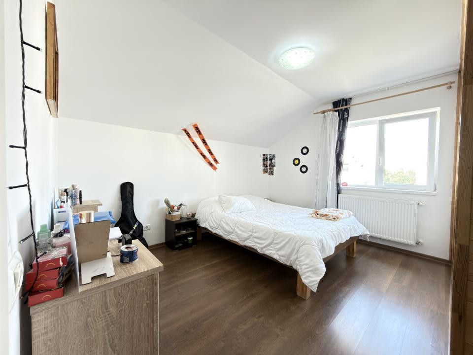 Apartament 3 camere, 57 mp utili, etaj 2 - Dumbravita 