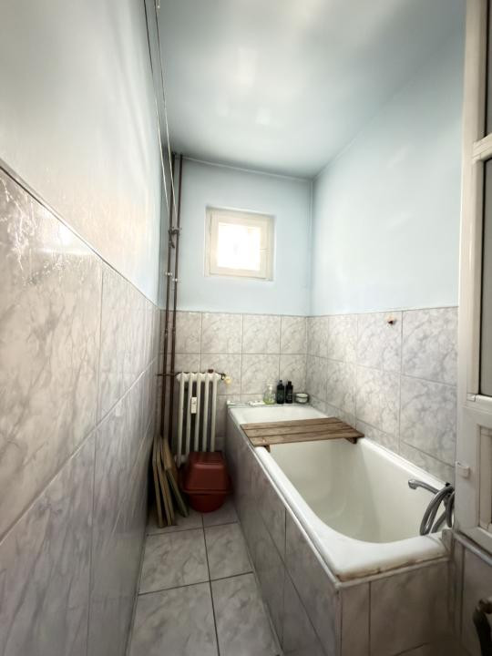 Apartament 3 camere, 47 mp utili, etaj 2 - zona Dacia