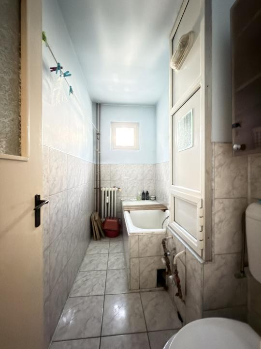 Apartament 3 camere, 47 mp utili, etaj 2 - zona Dacia