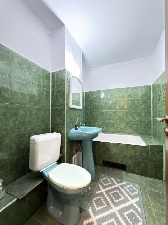 Apartament 2 camere, Decomandat, 50 mp utili - zona Lipovei