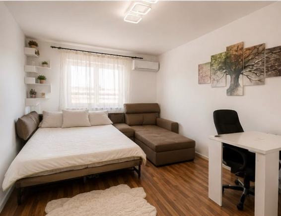 Apartament 2 camere, decomandat,  zona Soarelui 