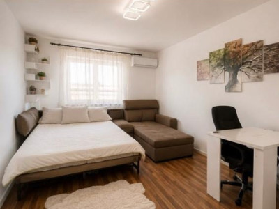 Apartament 2 camere, decomandat,  zona Soarelui 