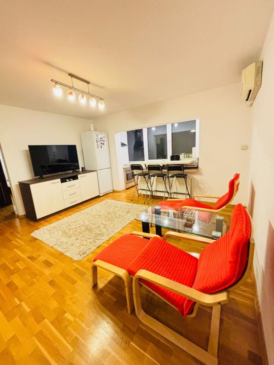  DE INCHIRIAT Apartament 3 camere, 55mp, etaj 3 - Dambovita