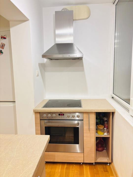  DE INCHIRIAT Apartament 3 camere, 55mp, etaj 3 - Dambovita