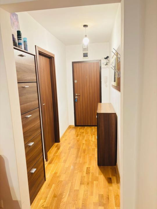  DE INCHIRIAT Apartament 3 camere, 55mp, etaj 3 - Dambovita