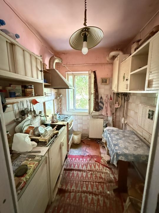 Apartament cu o camera, 37 mp utili, etaj 1, cu balcon - Dambovita