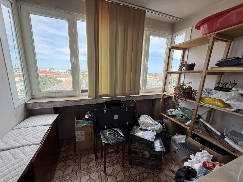 Apartament cu 3 camere, etaj 8, 65 mp utili, ideal pentru investitie - Girocului