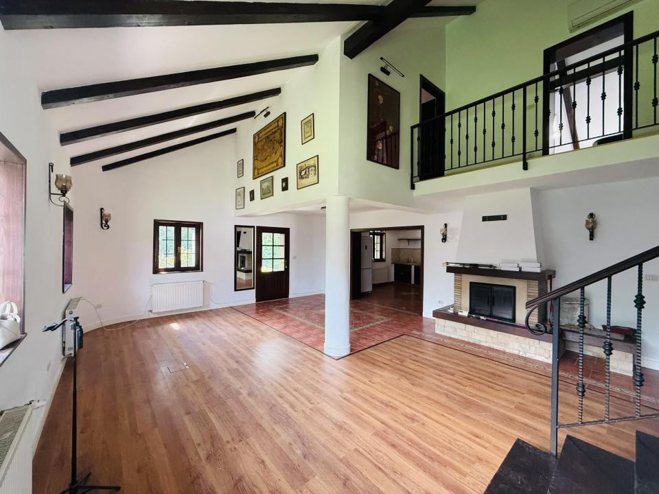 DE INCHIRIAT Casa individuala, 180mp utili, 720 teren-Sanmihaiul Roman