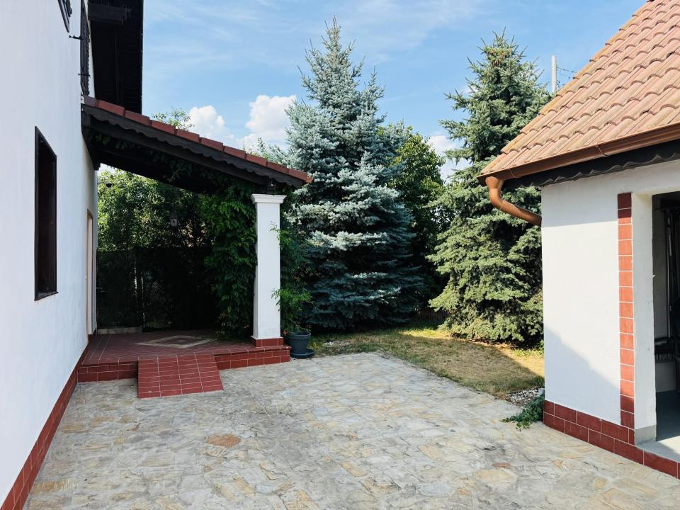 DE INCHIRIAT Casa individuala, 180mp utili, 720 teren-Sanmihaiul Roman