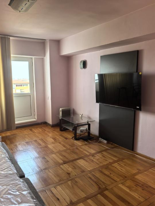  DE INCHIRIAT Apartament 1 camera, 42mp, etaj 6/9 - Spitalul Judetean