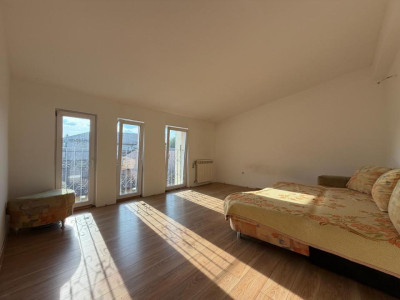 Apartament 2 camere, 58 mp utili, terasa 99 mp, gradina 220 mp - Mehala 