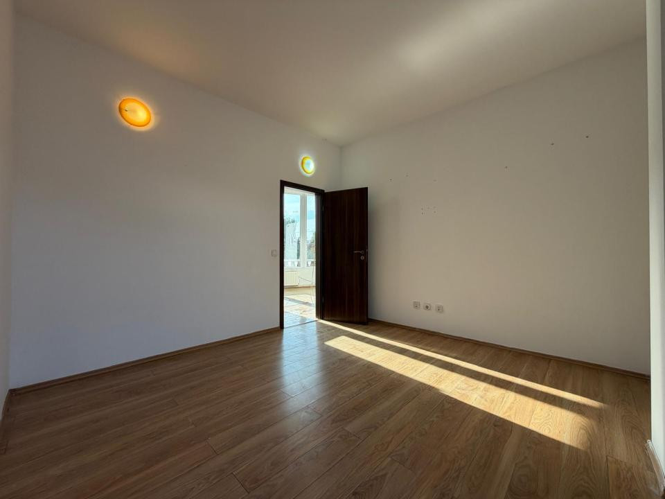 Apartament 3 camere, 68 mp utili, gradina 115 mp - Mehala 