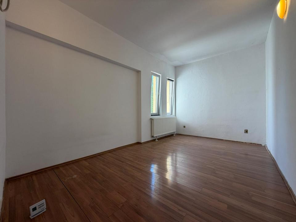 Apartament 3 camere, 68 mp utili, gradina 115 mp - Mehala 