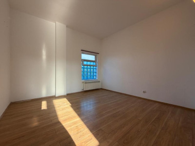 Apartament 3 camere, 68 mp utili, gradina 115 mp - Mehala 