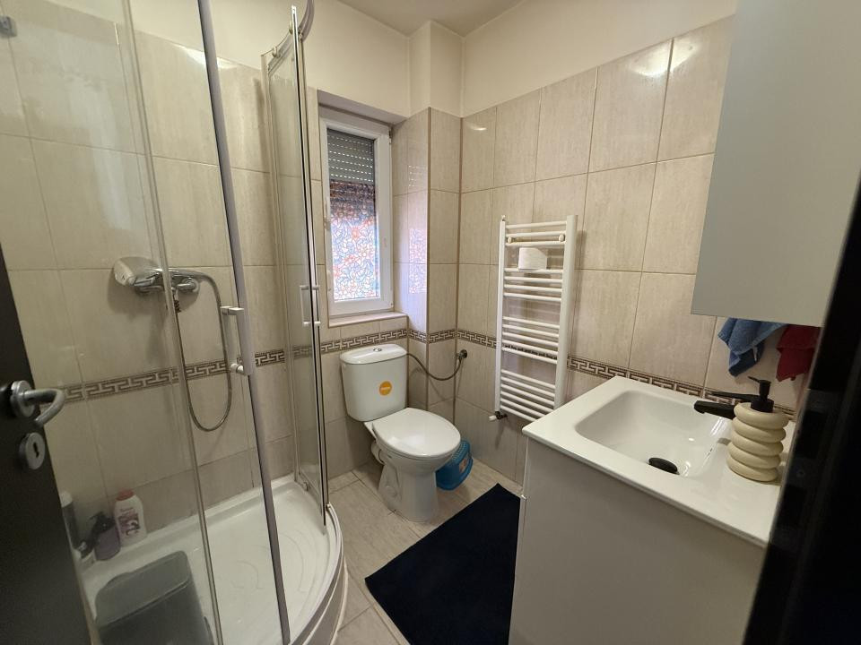 Apartament cu 3 camere, decomandat, 64 mp utili, curte privata - Sanandrei