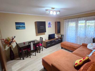 Apartament cu 3 camere, decomandat, 65 mp utili, parter - Aradului