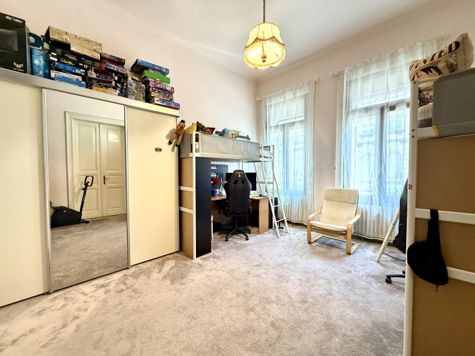Casa la curte comuna, 136 mp utili, 30 mp teren - zona Centrala Timisoara