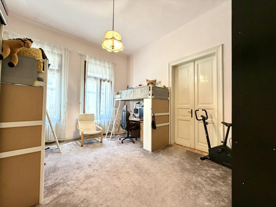 Casa la curte comuna, 136 mp utili, 30 mp teren - zona Centrala Timisoara