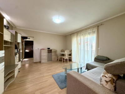 DE INCHIRIAT - Apartament 2 camera, etaj 1 - zona centrala Dumbravita 