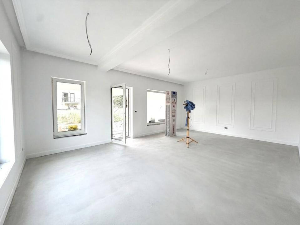 Duplex despartit prin garaj, 4 camere, 108 mp utili - Dumbravita