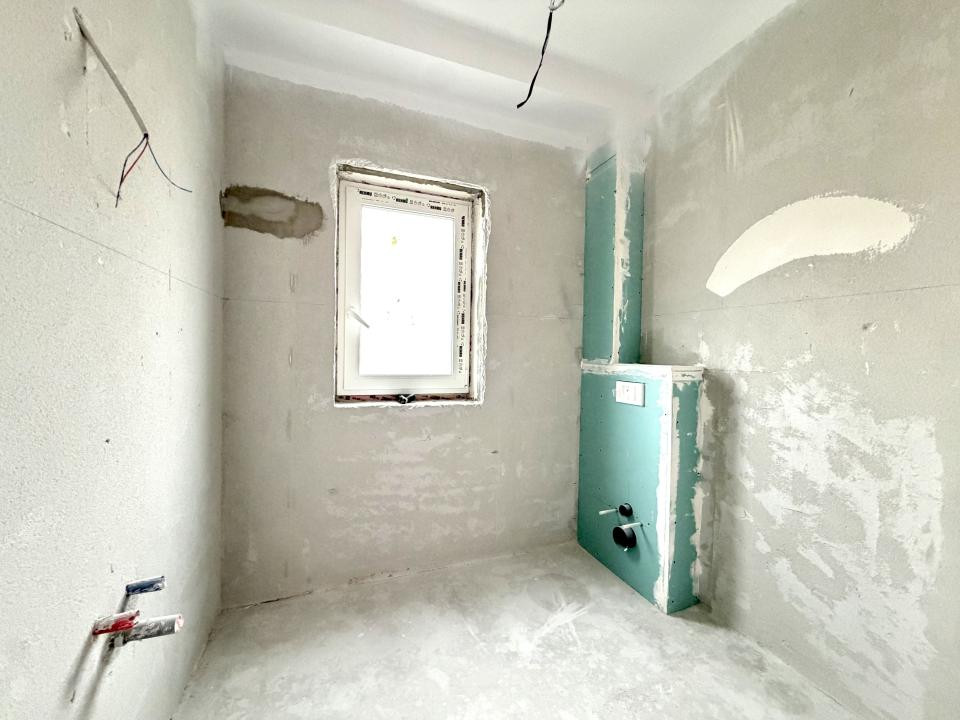 Duplex despartit prin garaj, 4 camere, 108 mp utili - Dumbravita