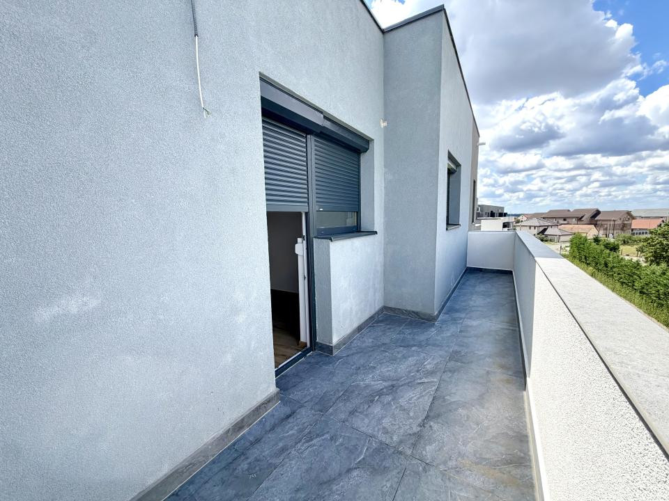 Apartament 2 camere, 48 mp utili, terasa 24 mp - Giarmata Vii